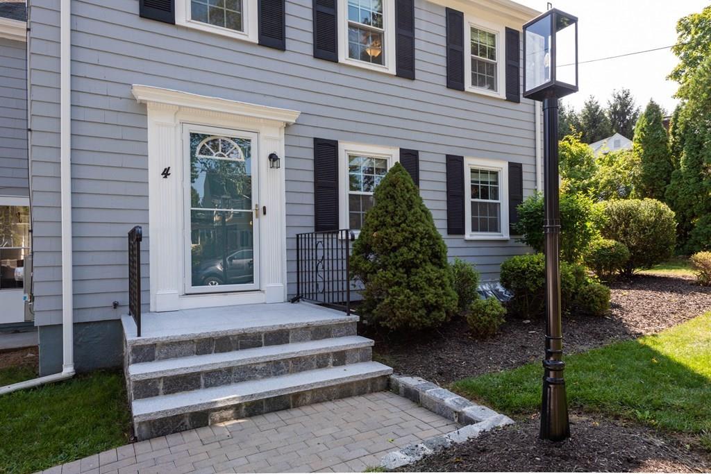 4 Williams Road Lynnfield, MA 01940 - Photo 3 of 42 Gallery Image 3