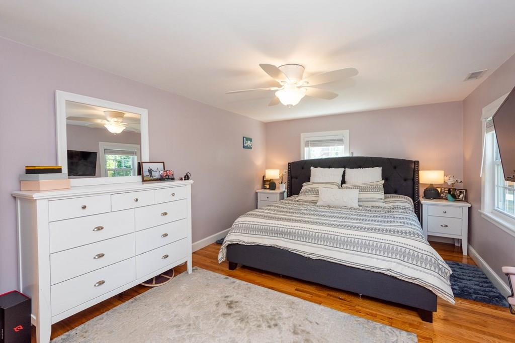 4 Williams Road Lynnfield, MA 01940 - Photo 33 of 42 Gallery Image 33