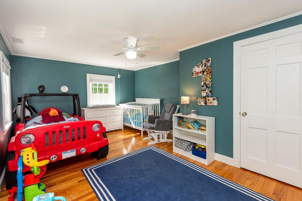 4 Williams Road Lynnfield, MA 01940 - Photo 35 of 42 Gallery Image 35