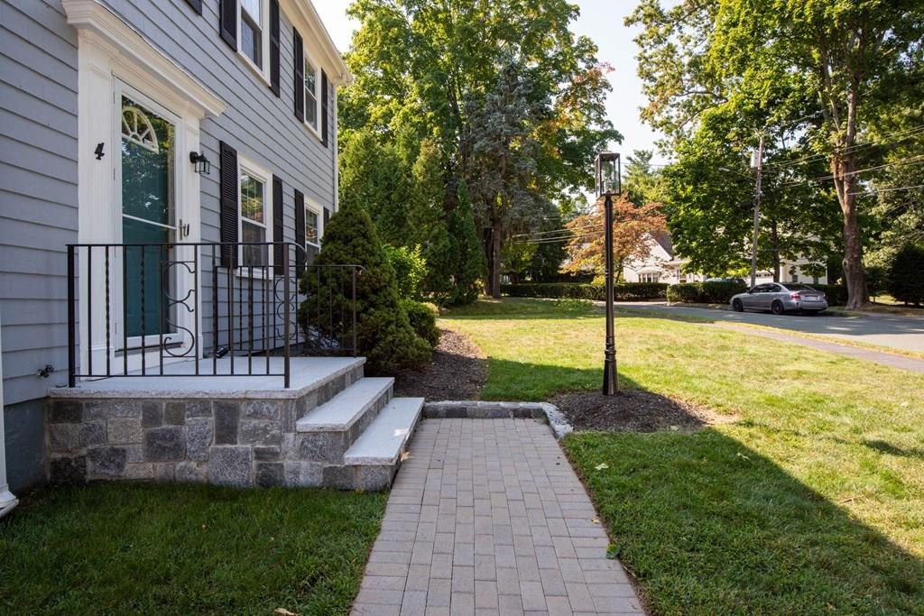 4 Williams Road Lynnfield, MA 01940 - Photo 4 of 42 Gallery Image 4