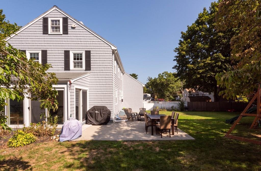 4 Williams Road Lynnfield, MA 01940 - Photo 6 of 42 Gallery Image 6
