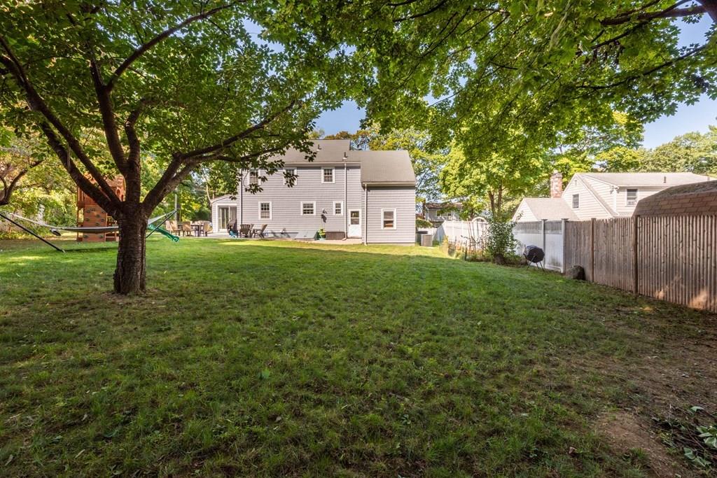 4 Williams Road Lynnfield, MA 01940 - Photo 8 of 42 Gallery Image 8