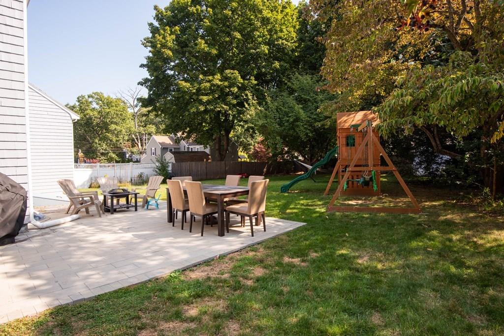 4 Williams Road Lynnfield, MA 01940 - Photo 9 of 42 Gallery Image 9