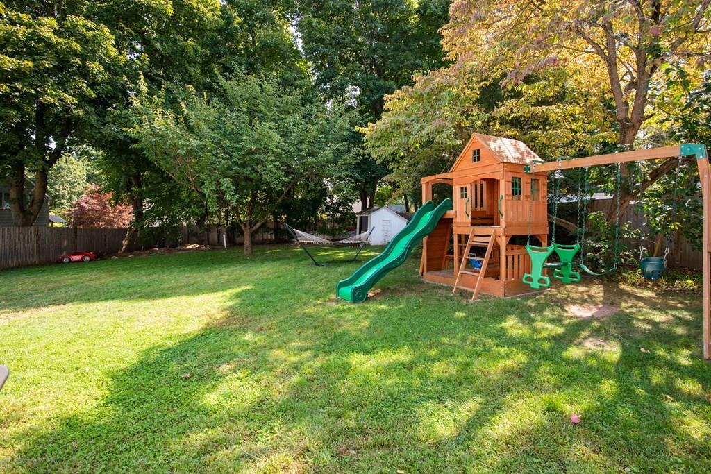 4 Williams Road Lynnfield, MA 01940 - Photo 10 of 42 Gallery Image 10