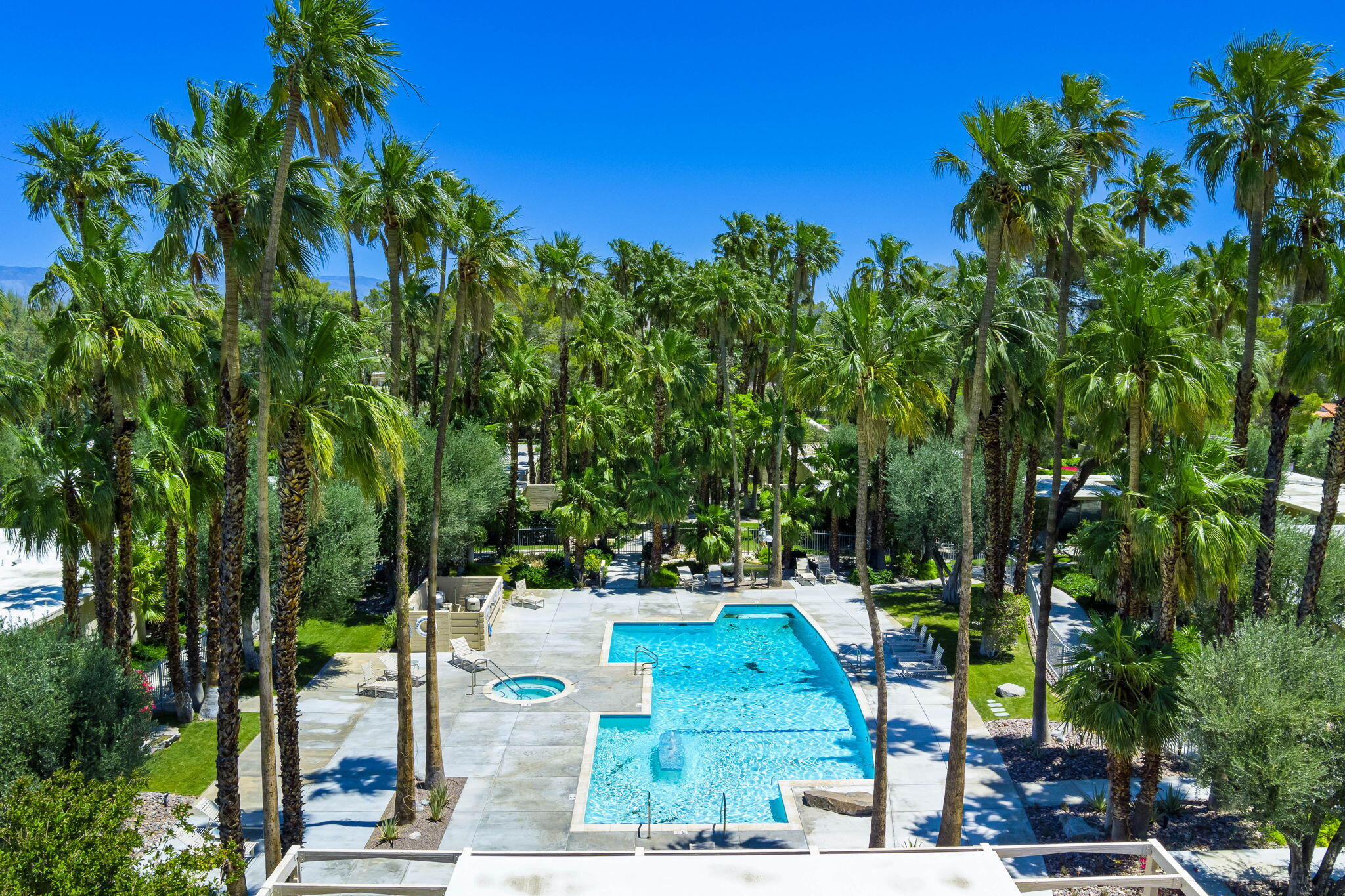 360 Cabrillo Road, Unit 227 Palm Springs, CA 92262 - Photo 1 of 32 8-web-or-mls-FECabrillo_OPMG_0525_008