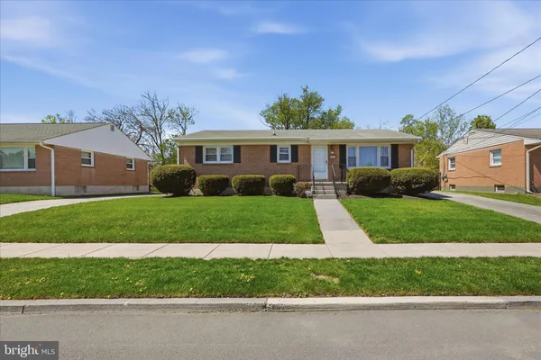 $349,900 | 113 Christopher Drive, Winchester, VA 22601