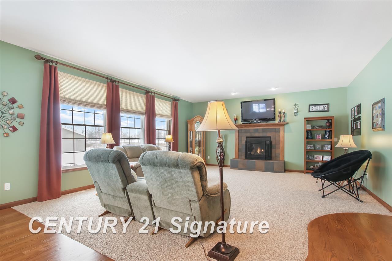 4117 Lone Road Freeland, MI 48623 - Photo 4 of 26