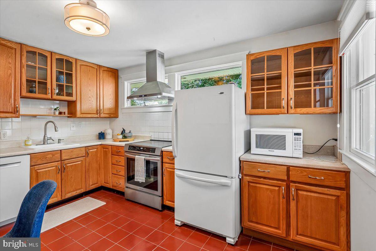 905 Robin Road Silver Spring, MD 20901 - Photo 13 of 43 Gallery Image 13