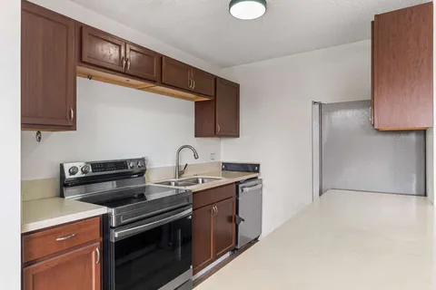 $454,800 | 79-7199 Mamalahoa Highway, Unit 110, Holualoa, HI 96725