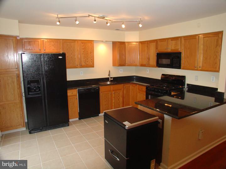 6 Howe Court Pennington, NJ 08534 - Photo 12 of 25 Kitchen