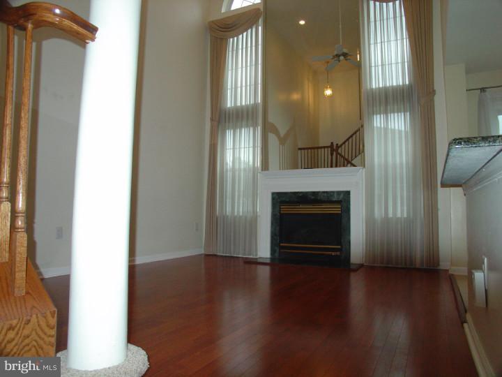 6 Howe Court Pennington, NJ 08534 - Photo 9 of 25 Family Room
