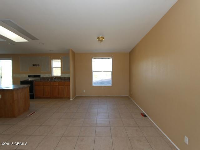 54082 West Barrel Road Maricopa, AZ 85139 - Photo 13 of 54 023-244858 Dining Area