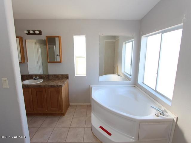 54082 West Barrel Road Maricopa, AZ 85139 - Photo 35 of 54 023-244858 Master Bathroom