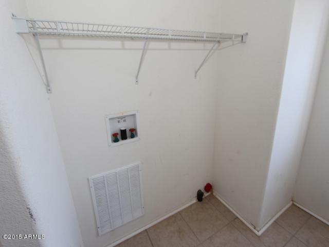 54082 West Barrel Road Maricopa, AZ 85139 - Photo 38 of 54 023-244858 Laundry Room (2)