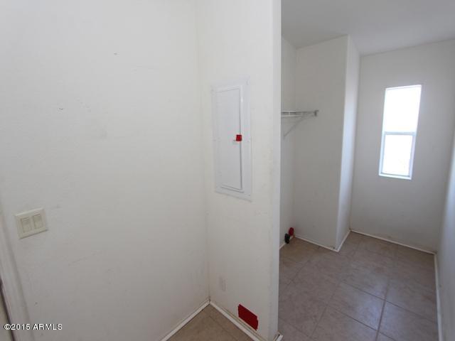 54082 West Barrel Road Maricopa, AZ 85139 - Photo 39 of 54 023-244858 Laundry Room
