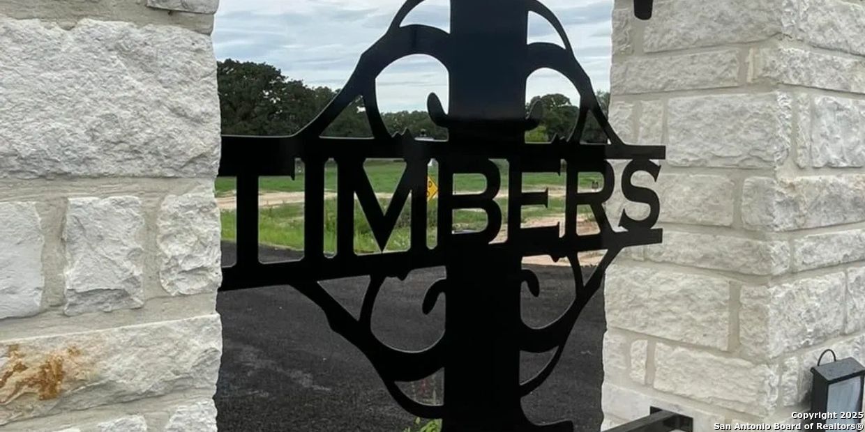 249 Timber Place La Vernia, TX 78121 - Photo 2 of 4 a picture of outdoor space with seating area