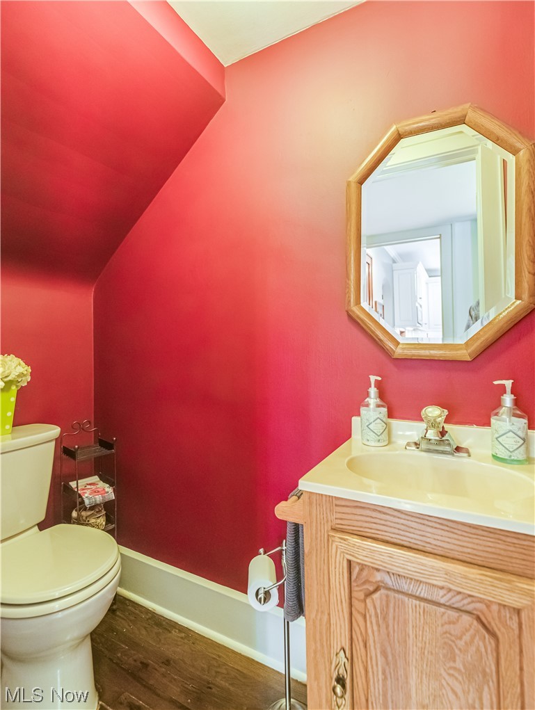 2906 Hastings Road Silver Lake, OH 44224 - Photo 17 of 32 1st floor Half Bath