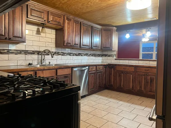 $139,000 | 505 South Denton Street, Booker, TX 79005