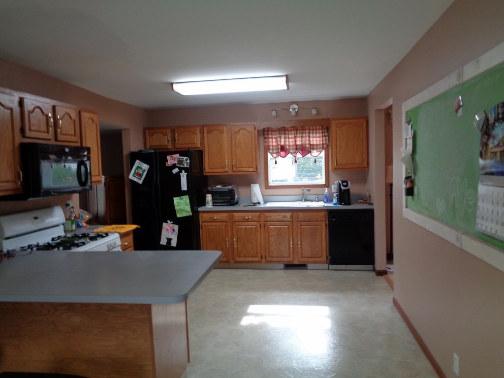 200 Spring Street Middlebury, IN 46540 - Photo 2 of 8 Gallery Image 2