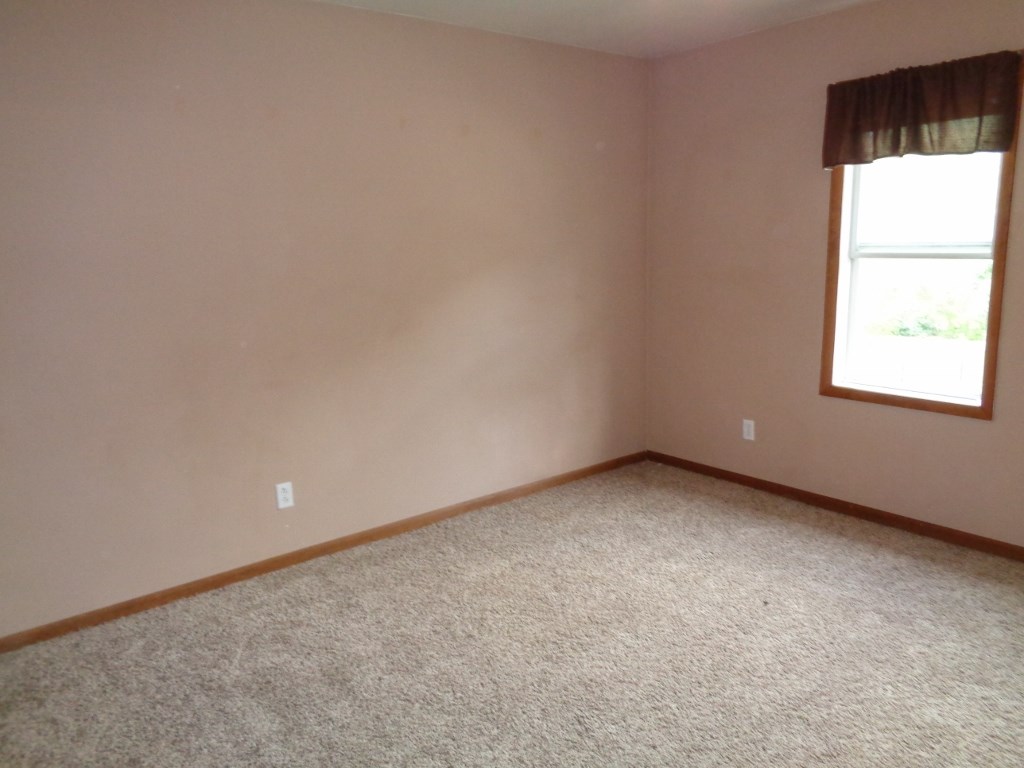 200 Spring Street Middlebury, IN 46540 - Photo 6 of 8 Gallery Image 6