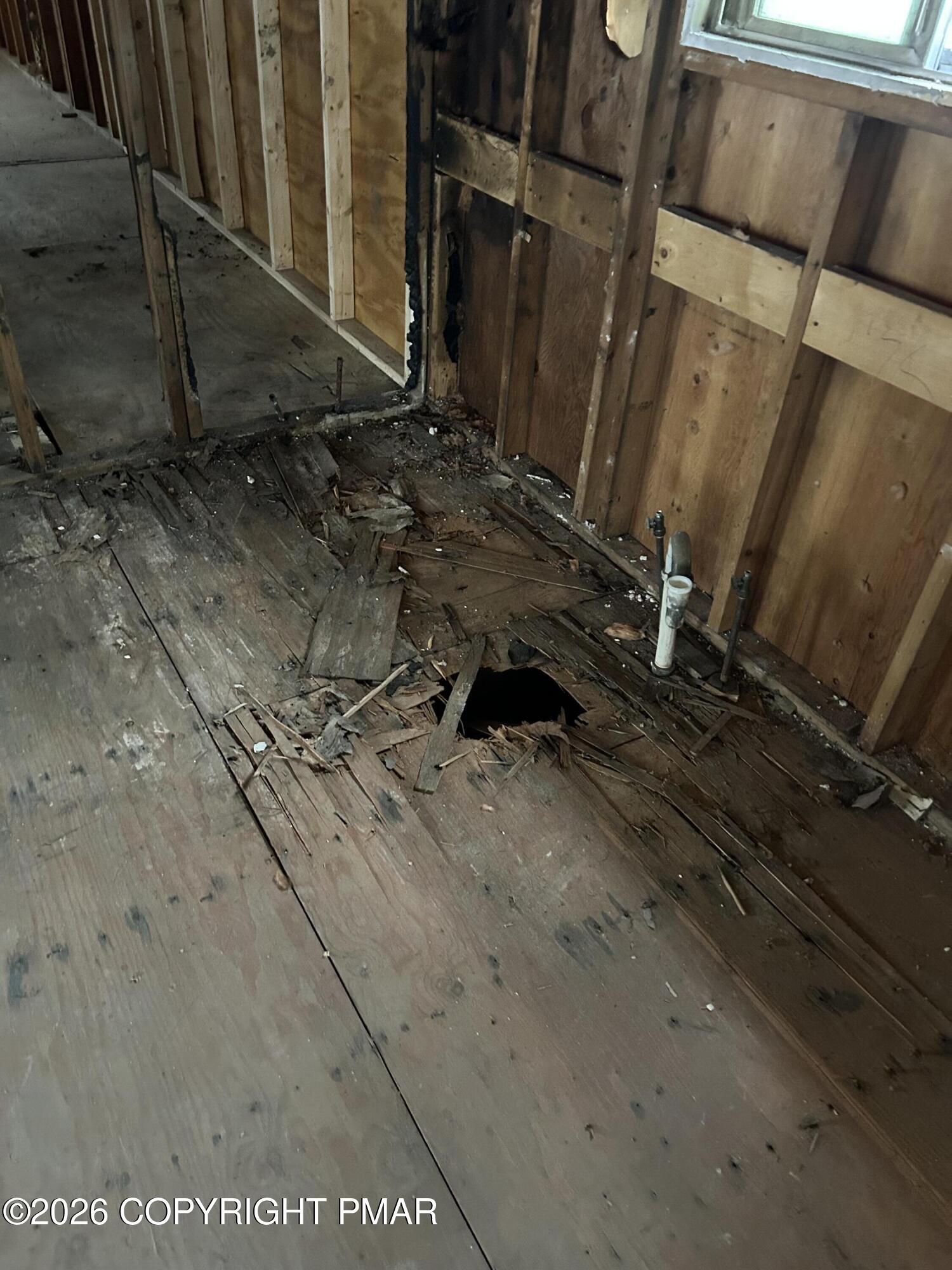 106 Dogwood Road Dingmans Ferry, PA 18328 - Photo 14 of 34 IMG_9614