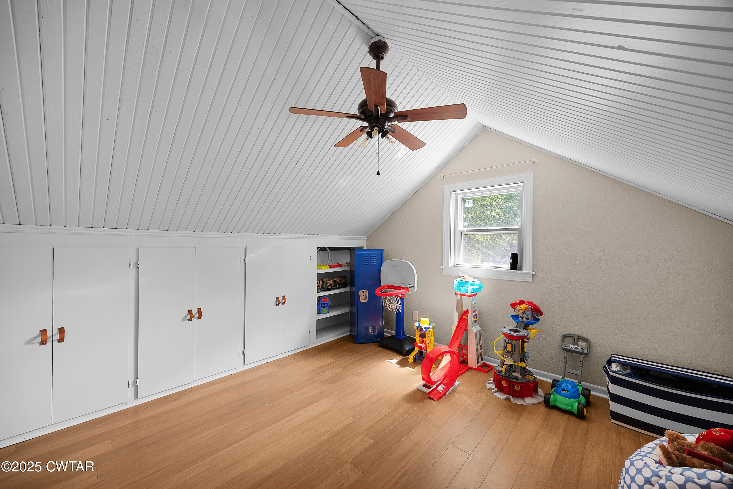 157 Mockingbird Lane Martin, TN 38237 - Photo 23 of 26 a view of a room with toys and closet