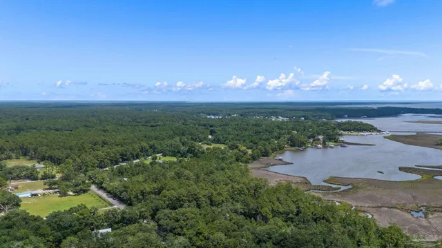 $300,000 | 4757 Bayside Boulevard, Milton, FL 32583