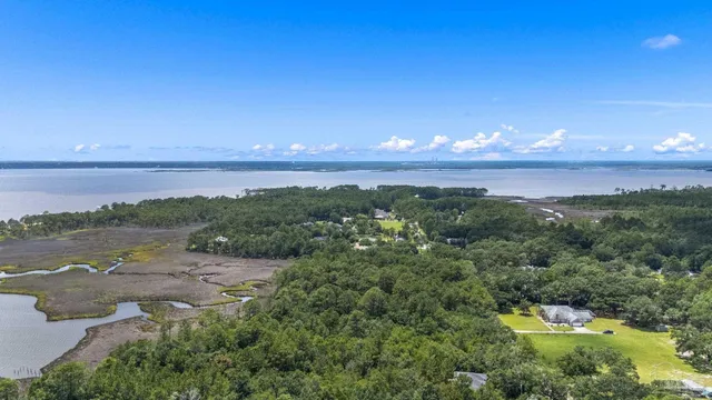 $300,000 | 4757 Bayside Boulevard, Milton, FL 32583