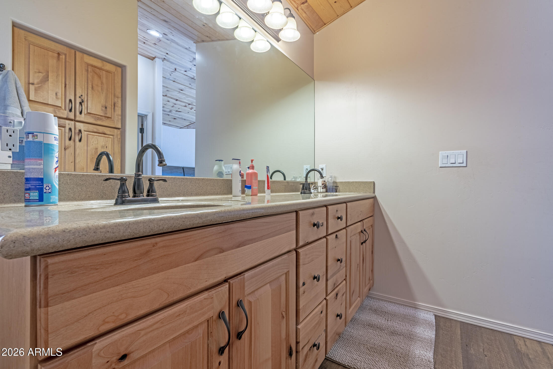 190 South Greystone Circle Payson, AZ 85541 - Photo 23 of 45 a bathroom with a double vanity sink and a mirror