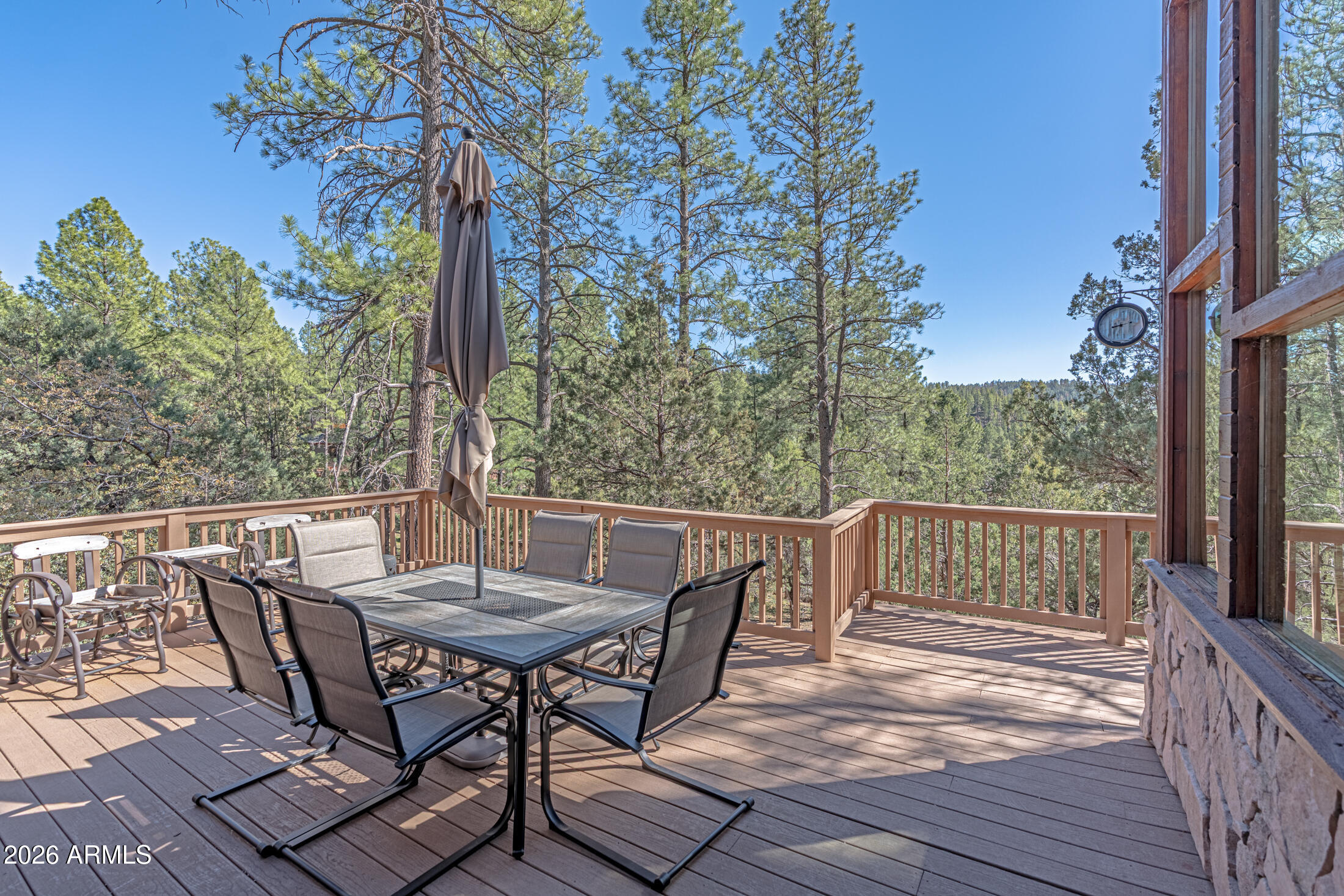 190 South Greystone Circle Payson, AZ 85541 - Photo 43 of 45 a view of a wooden bench on the roof deck
