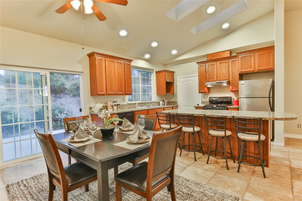 32142 Cole Grade Road Valley Center, CA 92082 - Photo 5 of 15