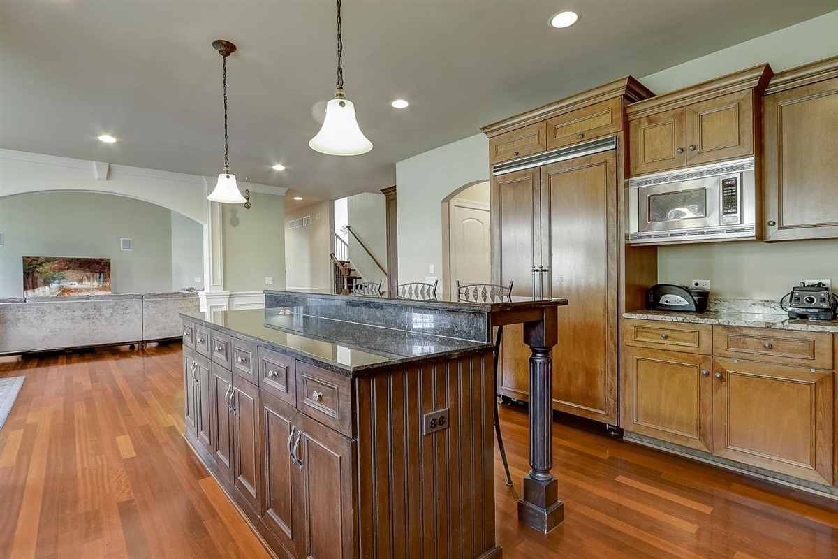 39W560 Walt Whitman Road St. Charles, IL 60175 - Photo 11 of 61
