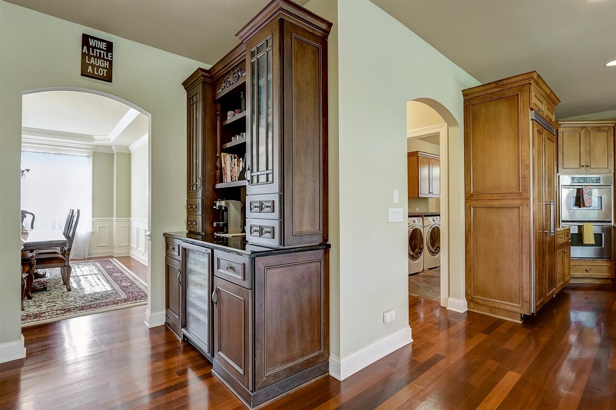 39W560 Walt Whitman Road St. Charles, IL 60175 - Photo 13 of 61
