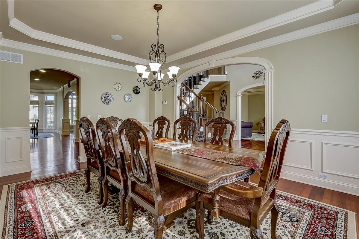 39W560 Walt Whitman Road St. Charles, IL 60175 - Photo 15 of 61
