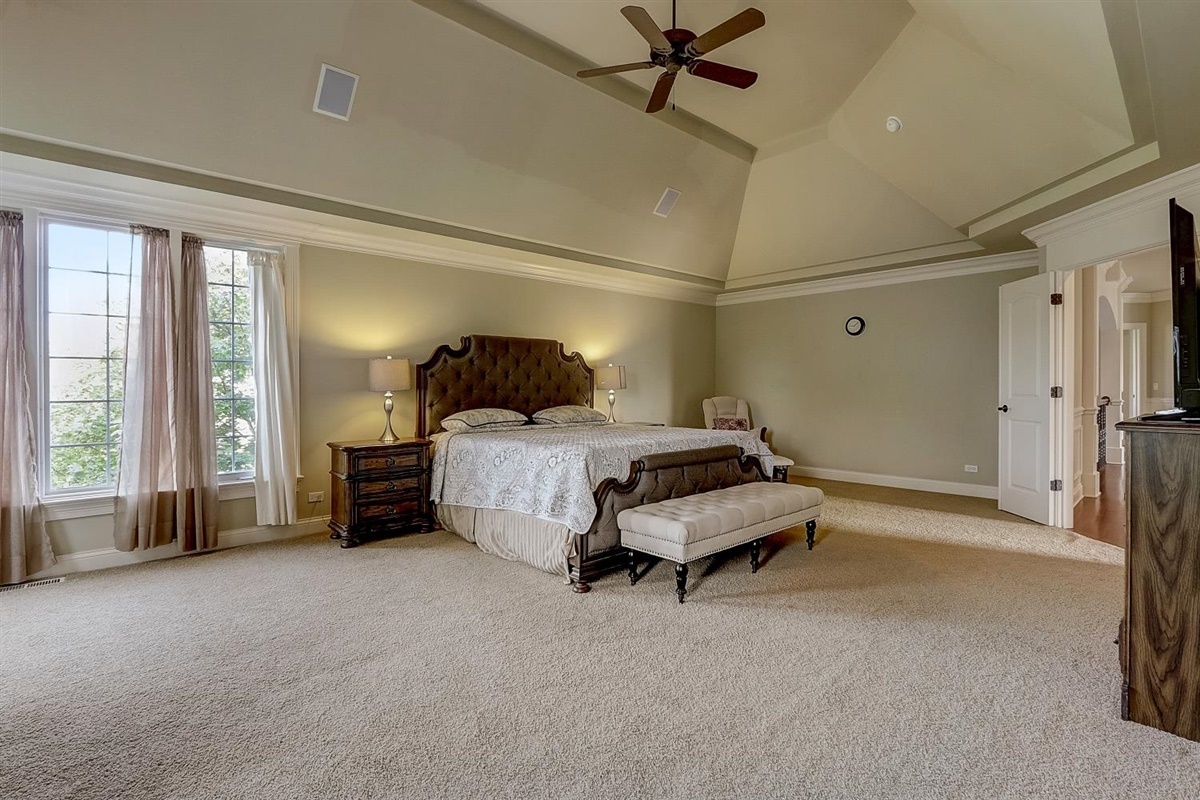 39W560 Walt Whitman Road St. Charles, IL 60175 - Photo 25 of 61