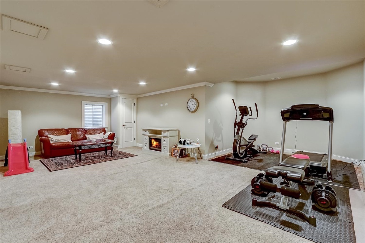 39W560 Walt Whitman Road St. Charles, IL 60175 - Photo 43 of 61