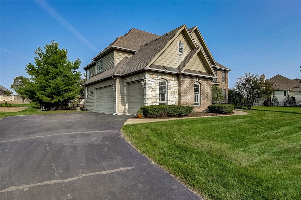 39W560 Walt Whitman Road St. Charles, IL 60175 - Photo 54 of 61