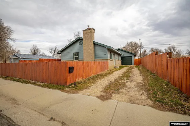 $235,000 | 1131 North Jefferson Street, Casper, WY 82601