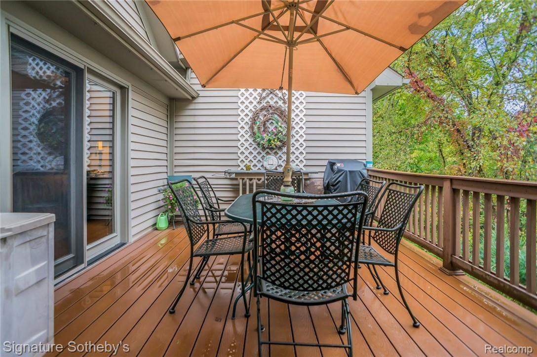 3104 Rivers Edge Drive Wayne, MI 48184 - Photo 24 of 26 re deck.jpg