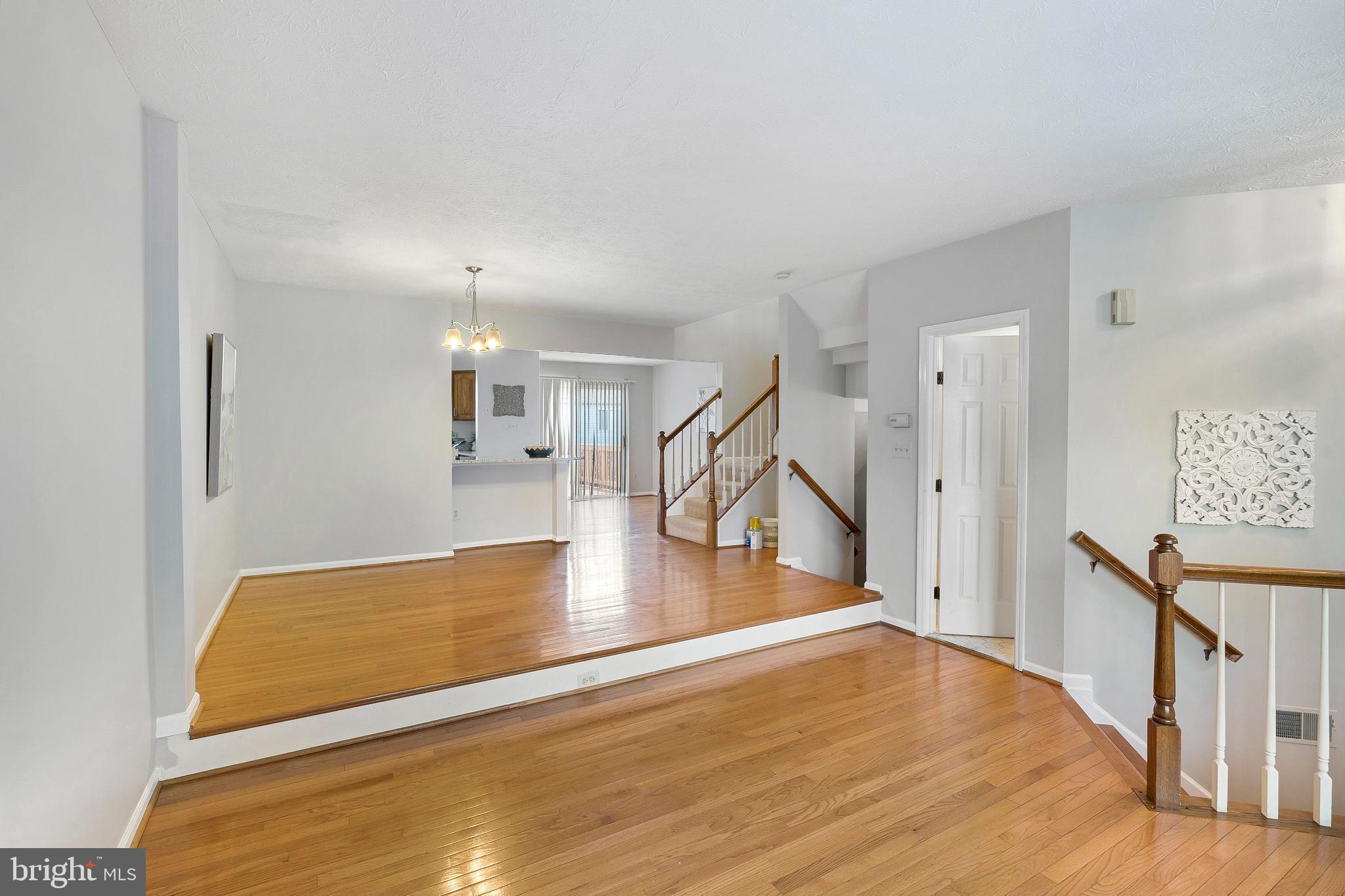 14041 Winding Ridge Lane Centreville, VA 20121 - Photo 3 of 30