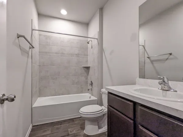 $2,300 | 14541 Montclair Way, Magnolia, TX 77354