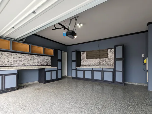 $2,300 | 14541 Montclair Way, Magnolia, TX 77354