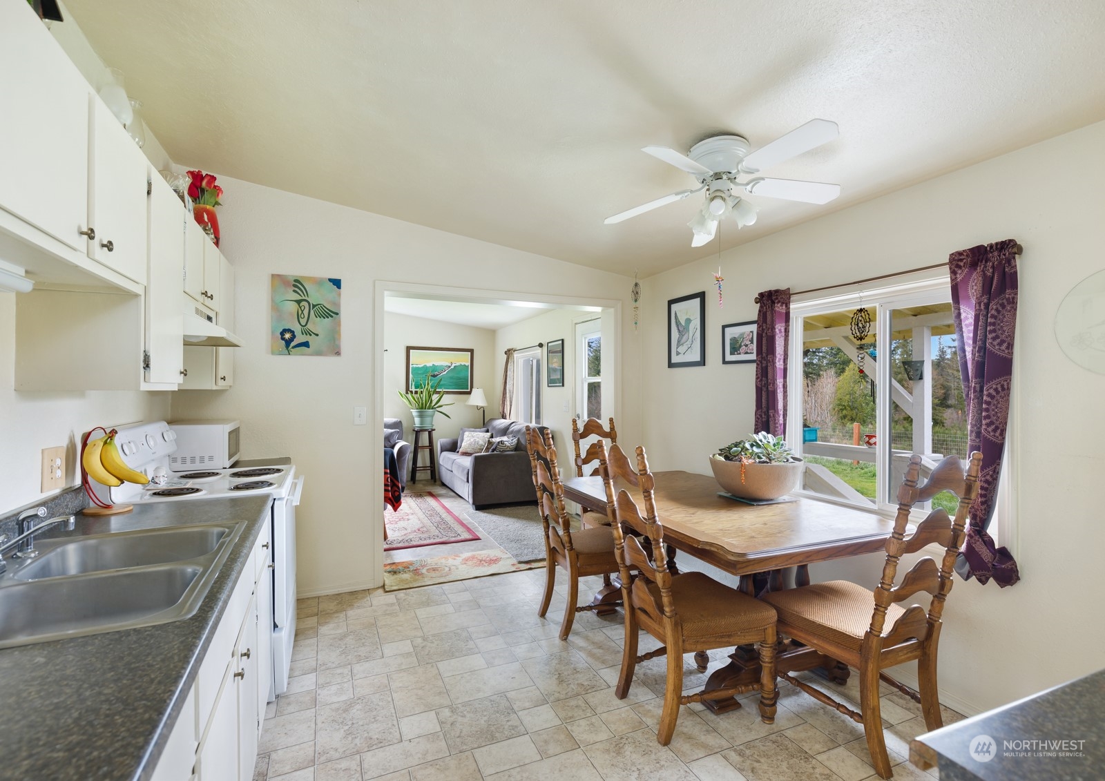 16101 Reichel Road Southeast Rainier, WA 98576 - Photo 5 of 18 Gallery Image 5