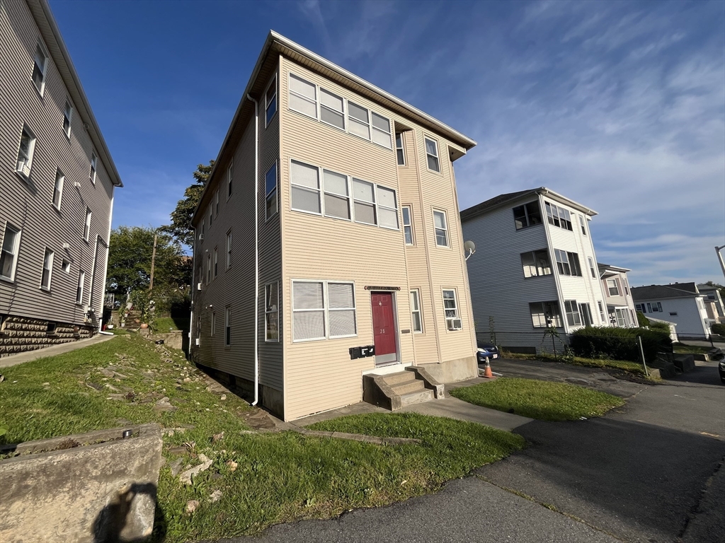 28 Prentice Street Worcester, MA 01604 - Photo 1 of 33 Gallery Image 1