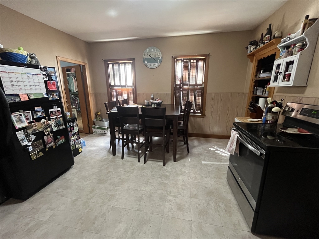 28 Prentice Street Worcester, MA 01604 - Photo 13 of 33 Gallery Image 13