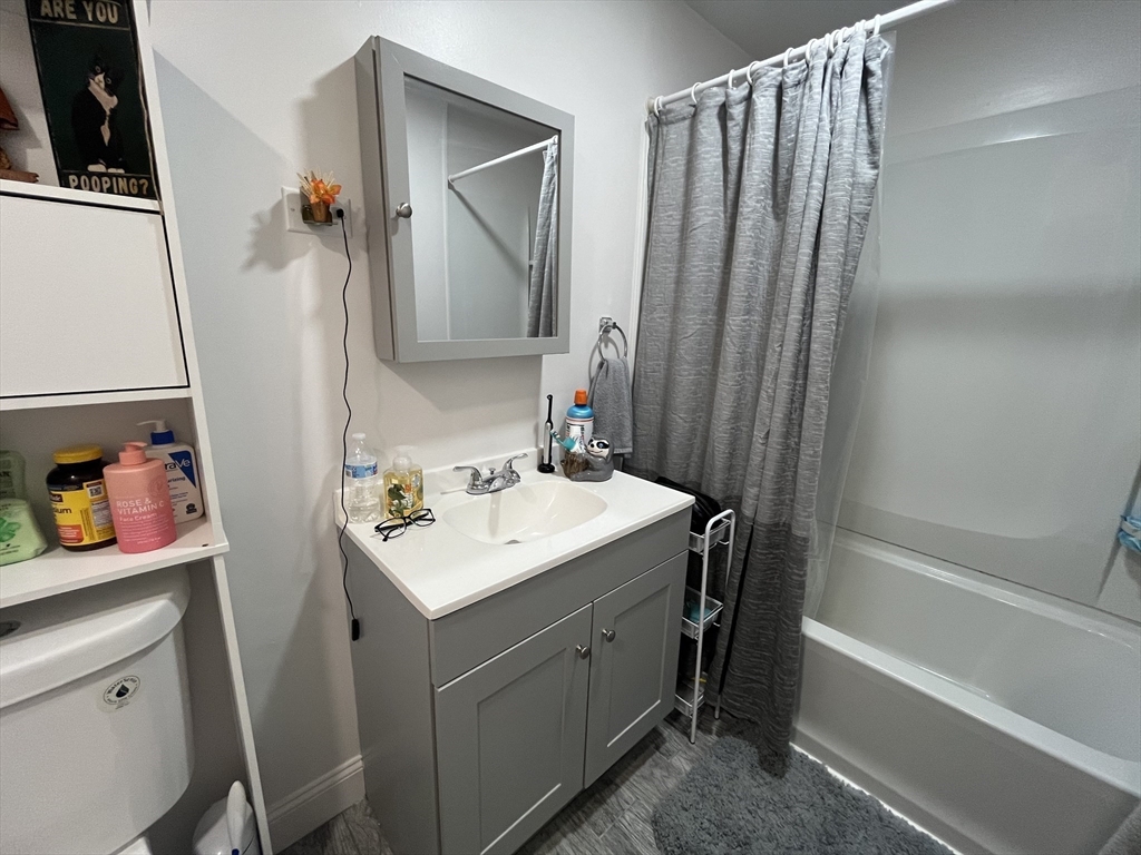 28 Prentice Street Worcester, MA 01604 - Photo 8 of 33 Gallery Image 8