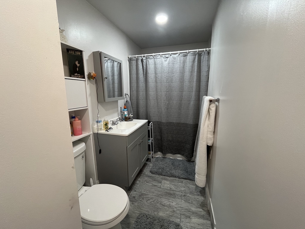28 Prentice Street Worcester, MA 01604 - Photo 10 of 33 Gallery Image 10