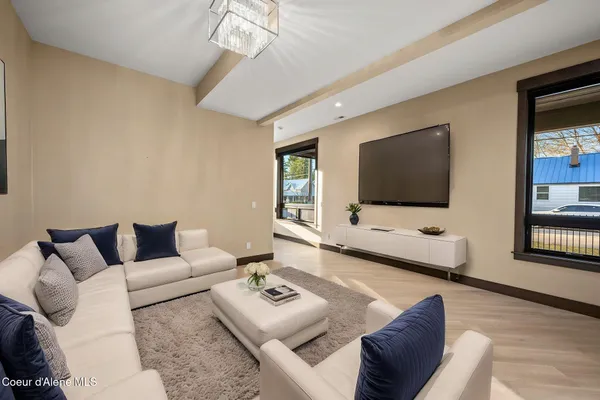 $2,475,000 | 500 South Dollar Street, Coeur D'Alene, ID 83814
