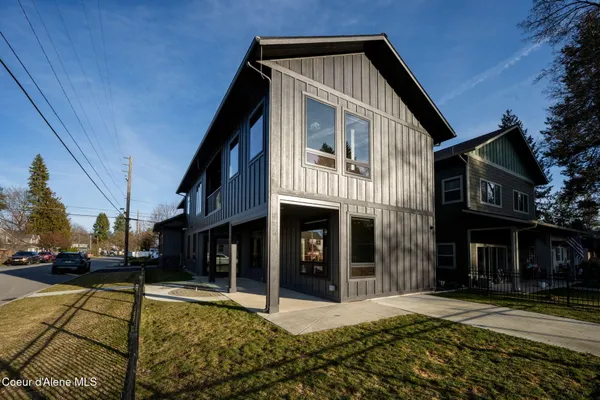 $2,475,000 | 500 South Dollar Street, Coeur D'Alene, ID 83814