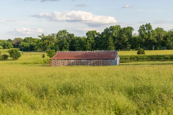 $699,500 | 662 West 6th Street, Schell City, MO 64783
